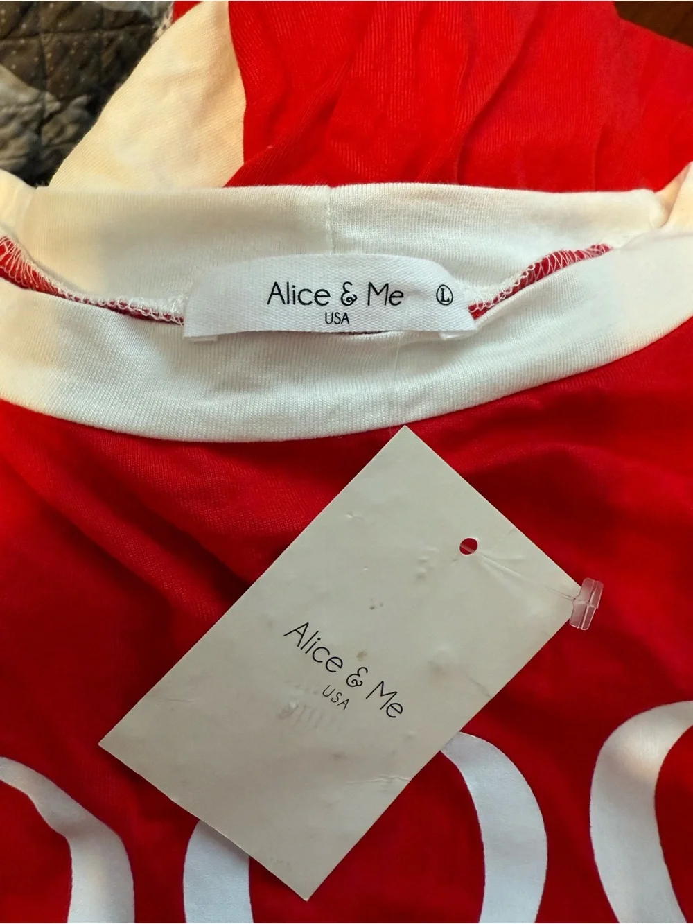 Alice & Me Red/Cream DOG MOM Raglan Baseball Long sleeve Shirt NWT Large